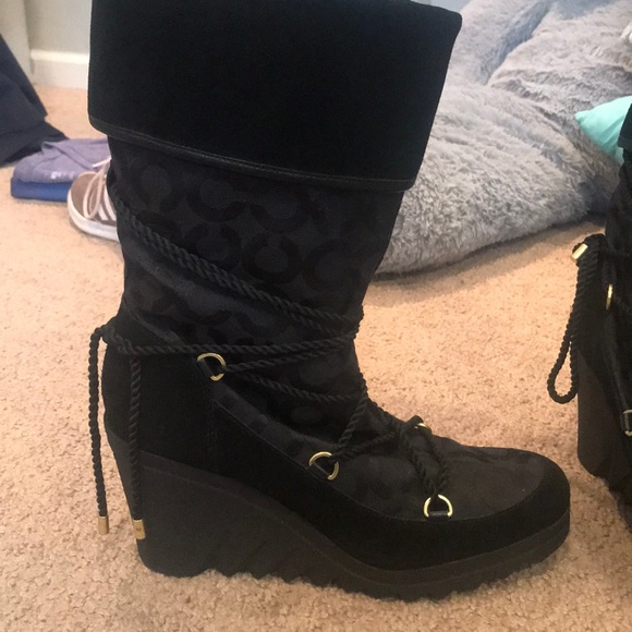 Coach heeled boots - Picture 2 of 4